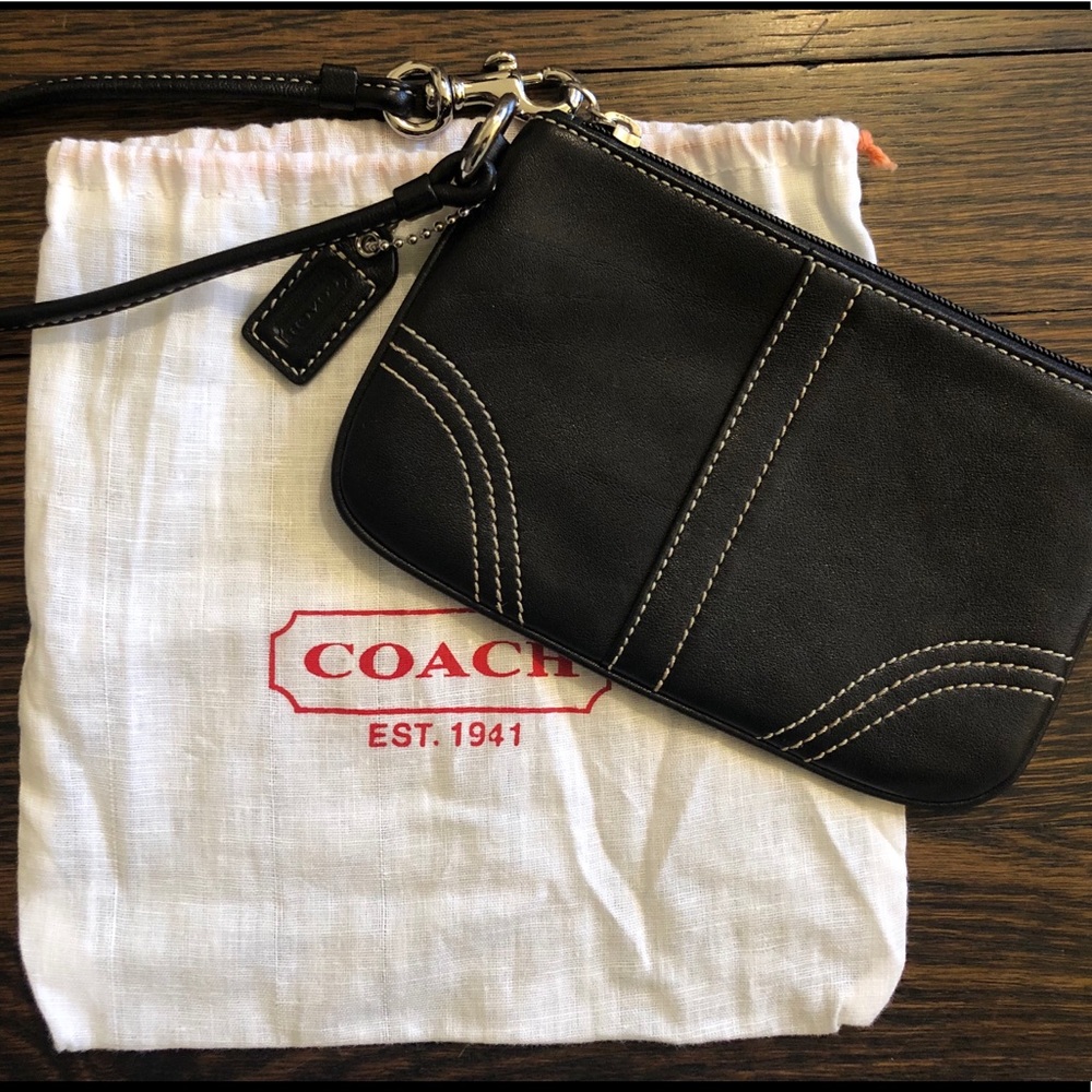 Authentic Coach Black Leather Wristlet